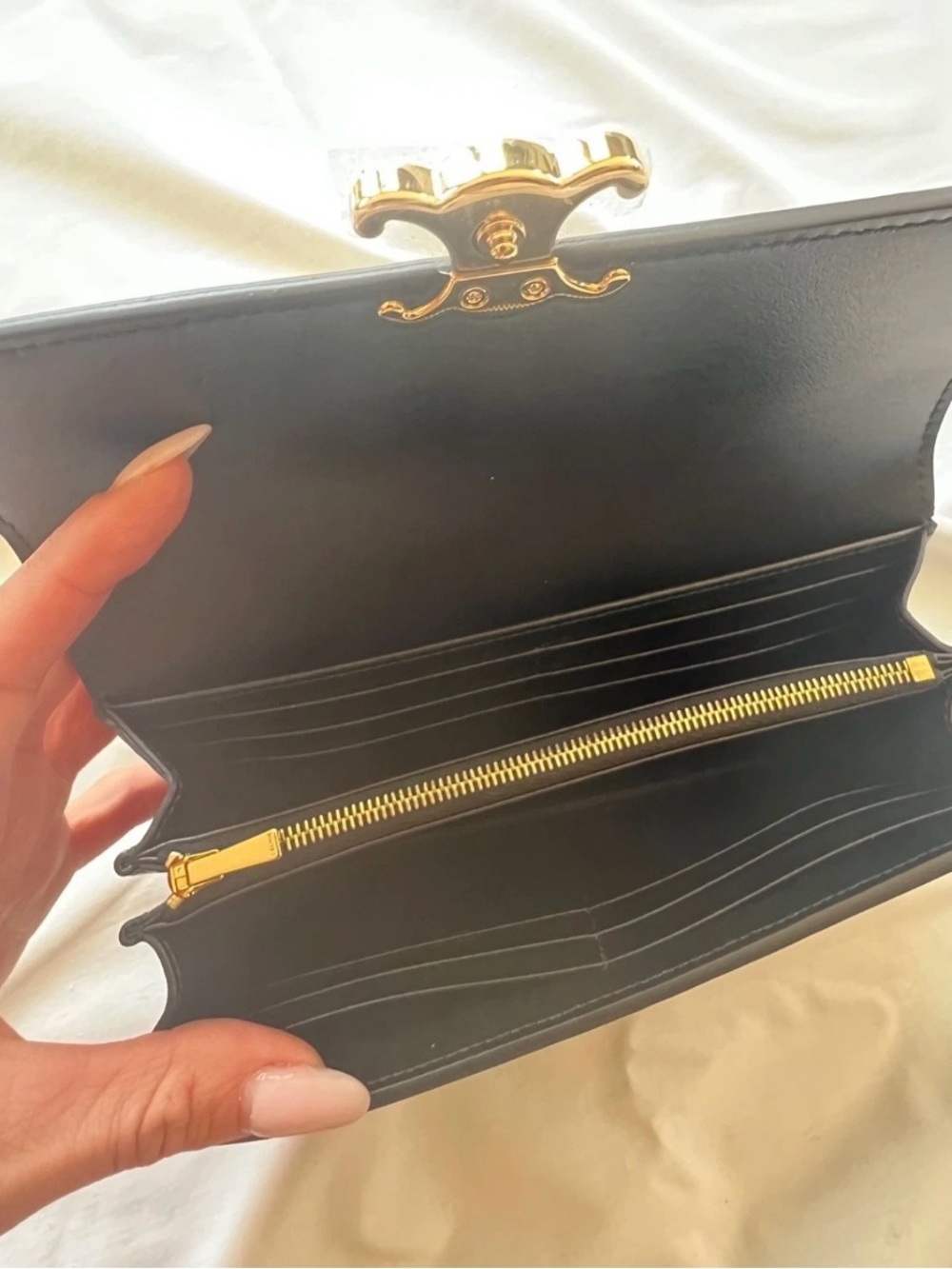 NIB Celine Triomphe Long Wallet in Shiny Calfskin with Gold Tone Hardware - Picture 3 of 10